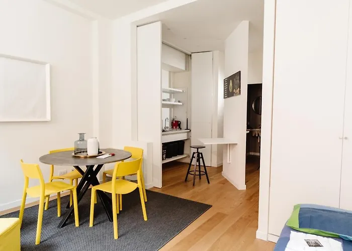 Am9 - Design - Corso Palestro Apartment *